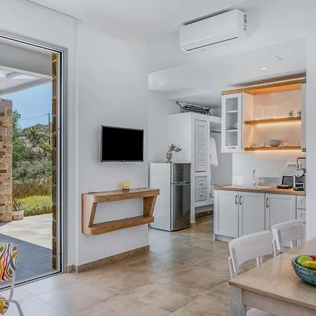 Orelia Luxury Superior Villa Amoopi